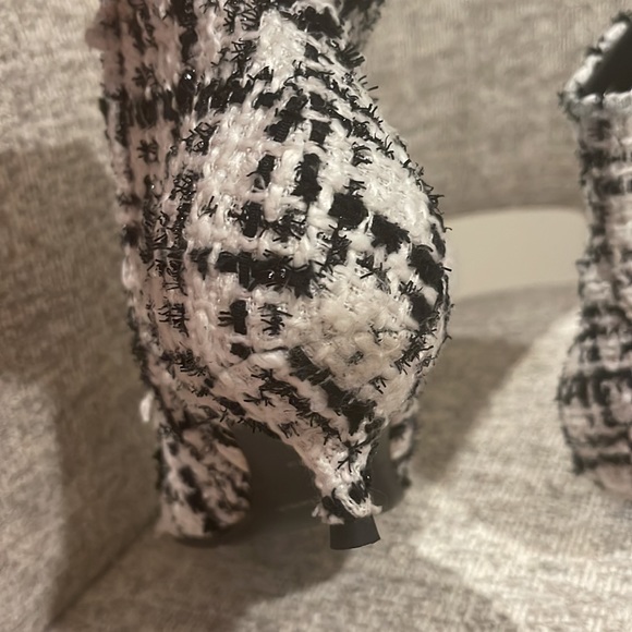 Balenciaga  BB ankle boots - Picture 7 of 7